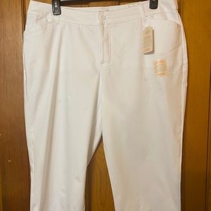 White Plus Size White Capri